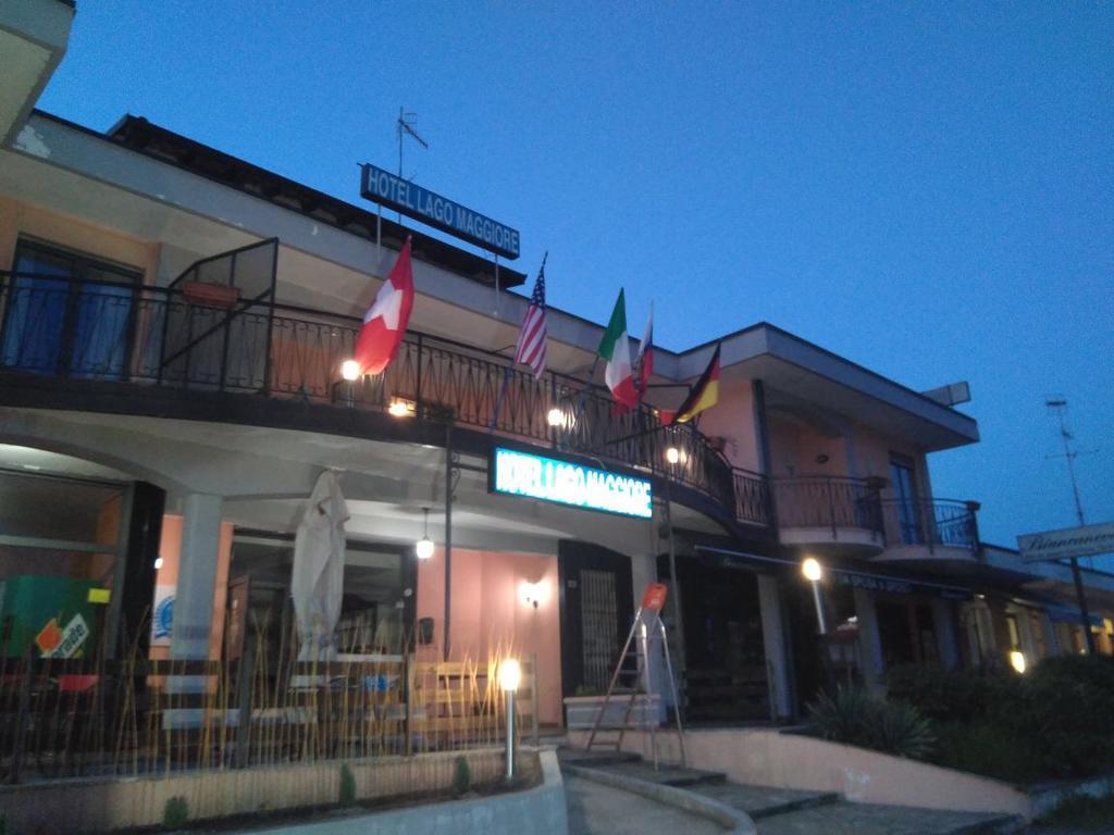 קסטלטו סופרה טיצ'ינו Hotel Lago Maggiore מראה חיצוני תמונה