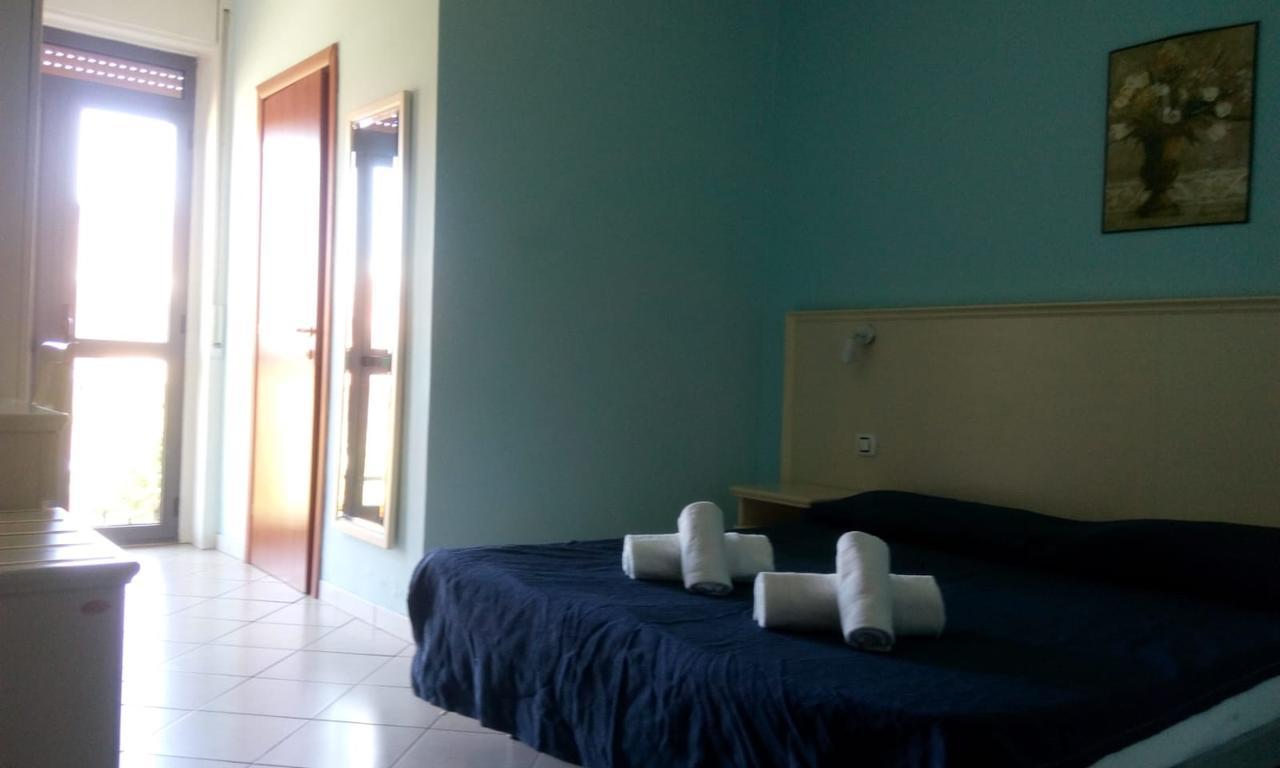 קסטלטו סופרה טיצ'ינו Hotel Lago Maggiore מראה חיצוני תמונה